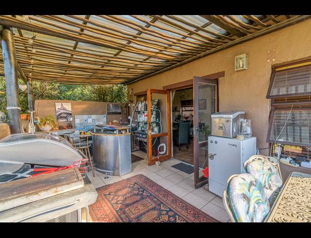 2 BEDROOM APARTMENT FOR SALE IN NORTH RIDING